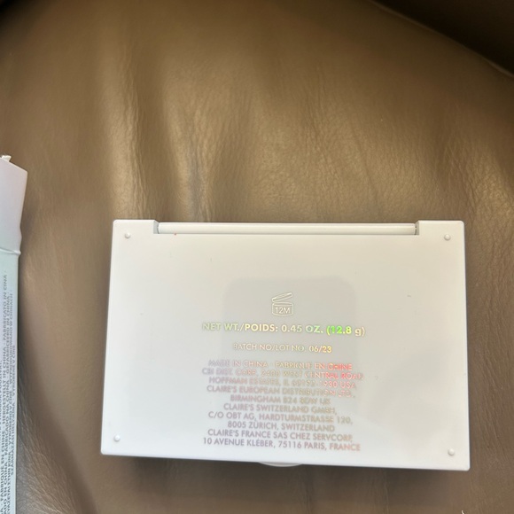 Claire's Daybreak Eyeshadow Palette - Pink, Orange, Gold - Picture 15 of 15